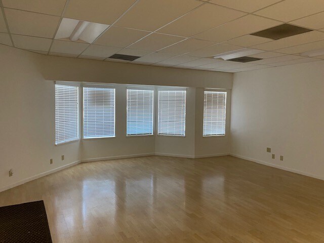 More Photos Of 312 Cernon St, Vacaville Office For Lease