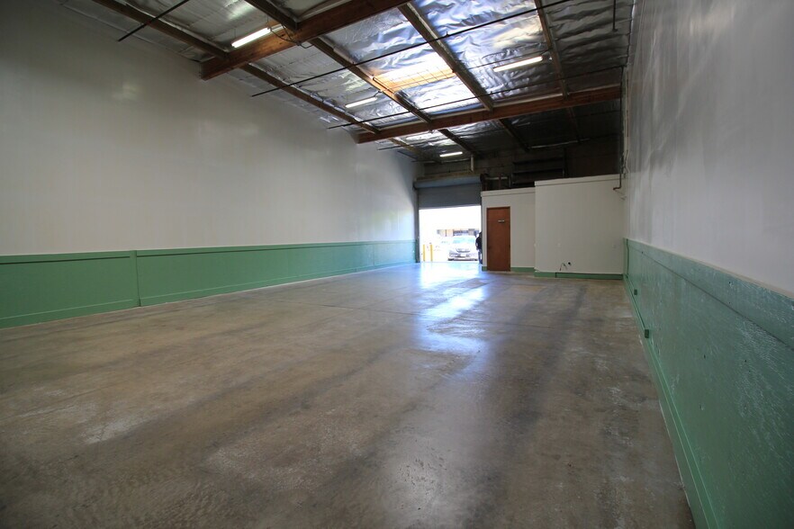 More Photos Of 96-1173 Waihona St, Pearl City Warehouse For Lease