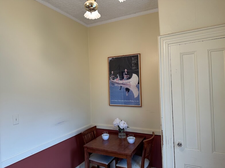 More Photos Of 8 Court St, Concord Office For Sale