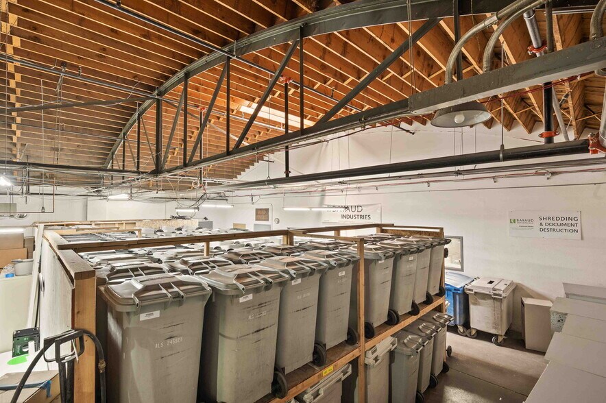 More Photos Of 313 W Bayaud Ave, Denver Warehouse For Lease