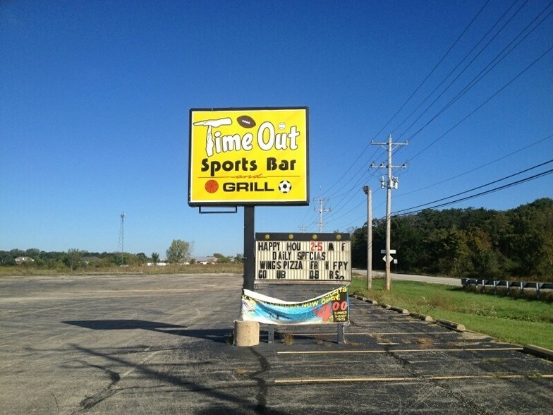 More Photos Of 11419 S Grant Hwy, Marengo Restaurant For Sale