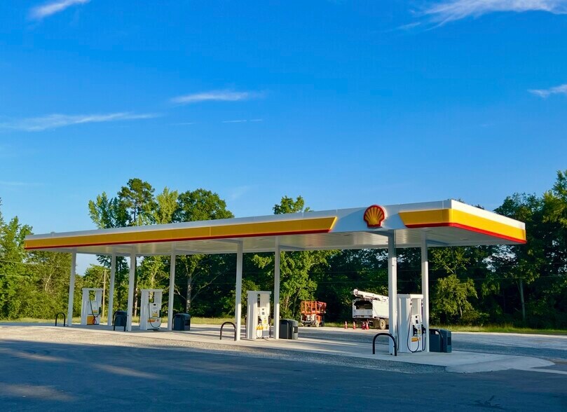 Primary Photo Of 3151 Highway 10 E, Perryville Service Station For Sale
