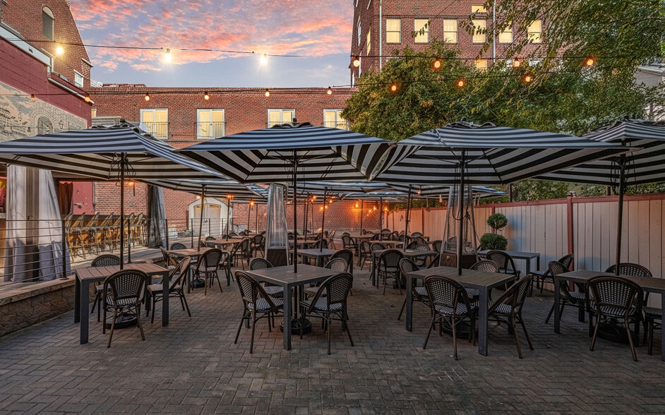 More Photos Of 110 S Pitt St, Alexandria Storefront Retail Residential For Sale