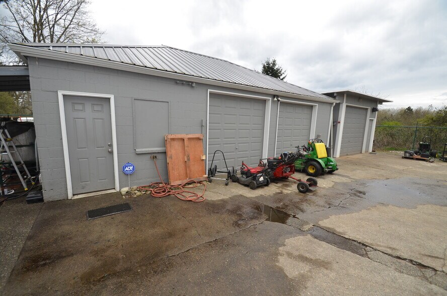 More Photos Of 12160 Spanaway Loop Rd S, Tacoma Contractor Storage Yard For Lease