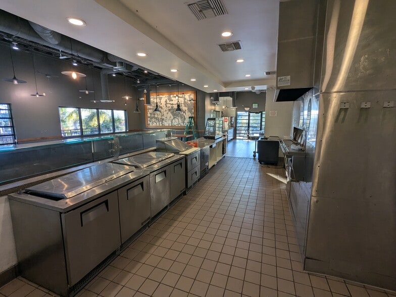 More Photos Of 12848 Day St, Moreno Valley Freestanding For Lease