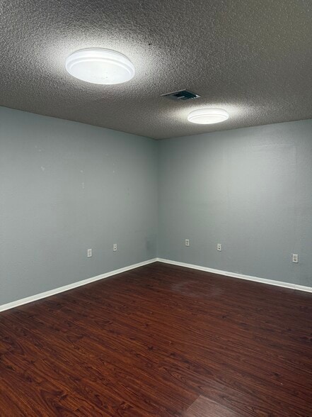 More Photos Of 1501 S Pinellas Ave, Tarpon Springs Office For Lease