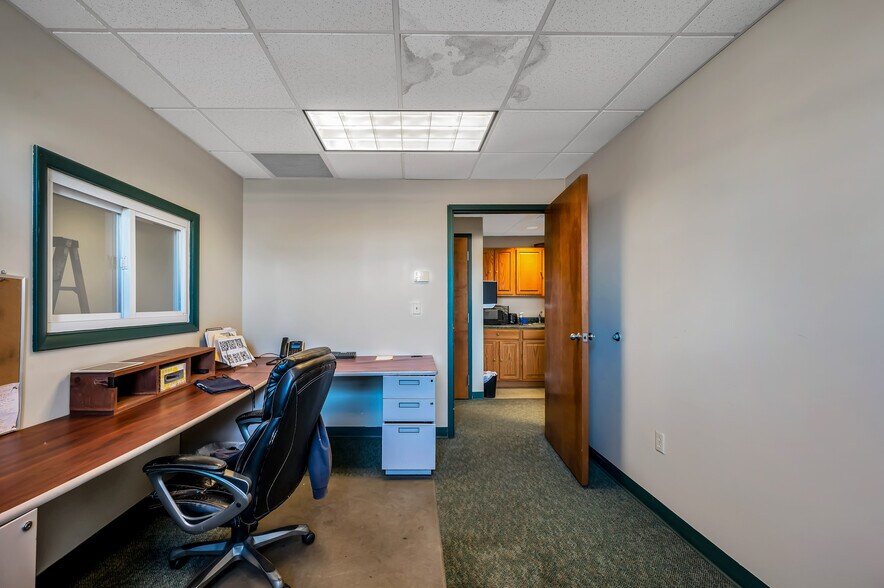 More Photos Of 373 High St, Wilkes Barre Manufacturing For Lease