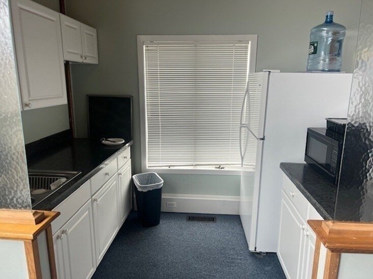 More Photos Of 15 Creek Rd, Marion Office For Sale