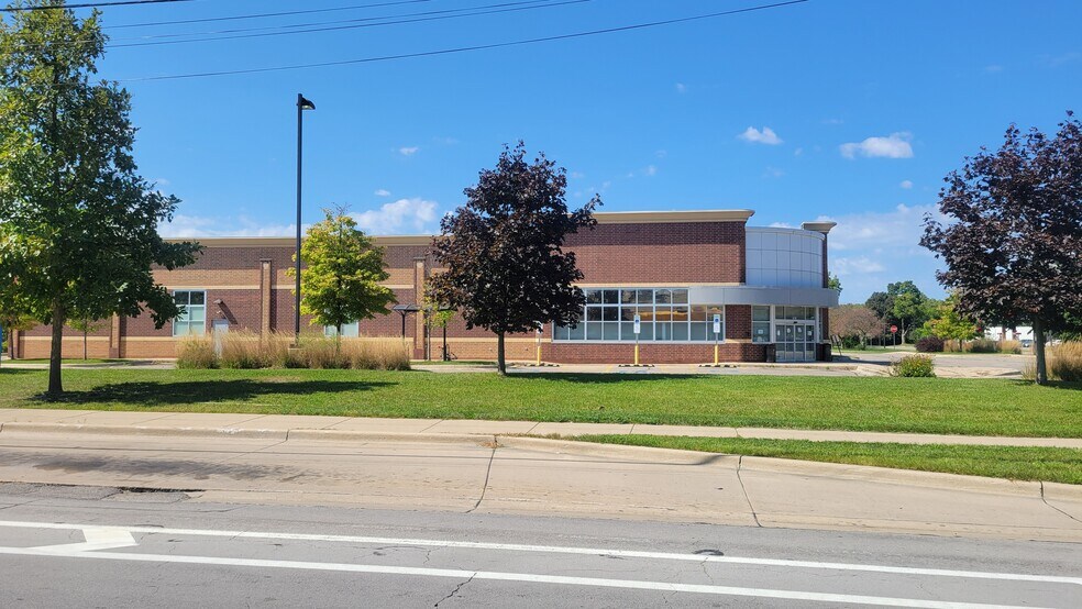 More Photos Of 2980 Packard Rd, Ann Arbor Drugstore For Lease