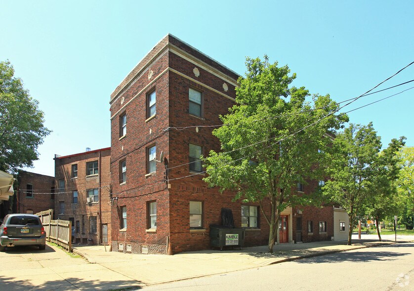 More Photos Of 14626 Lake Shore Blvd, Cleveland Apartments For Sale