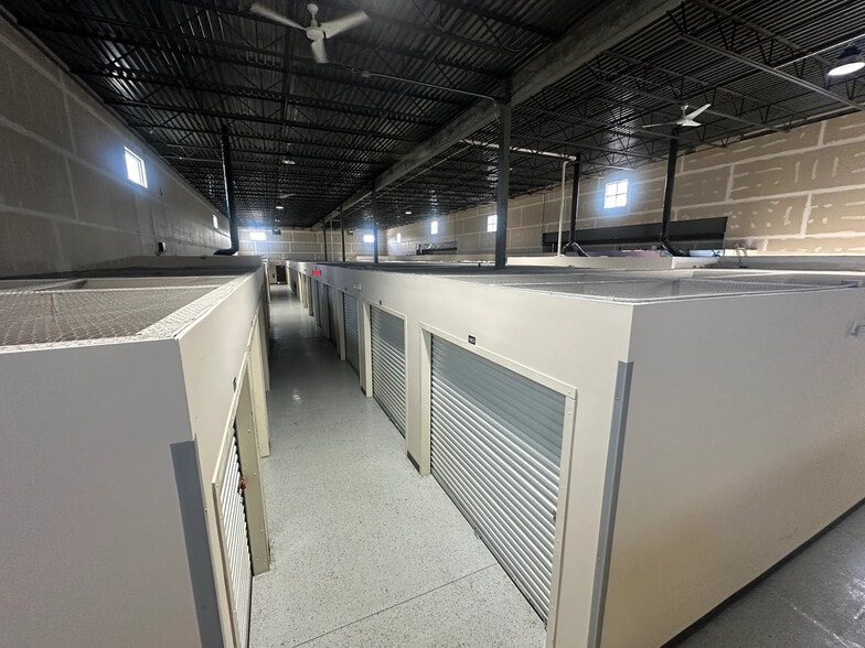 More Photos Of 2040 E St Francis Ave, Saint Francis Self Storage For Lease