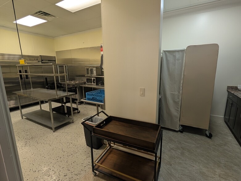 More Photos Of 1437 N US Highway 1, Ormond Beach Office For Sale