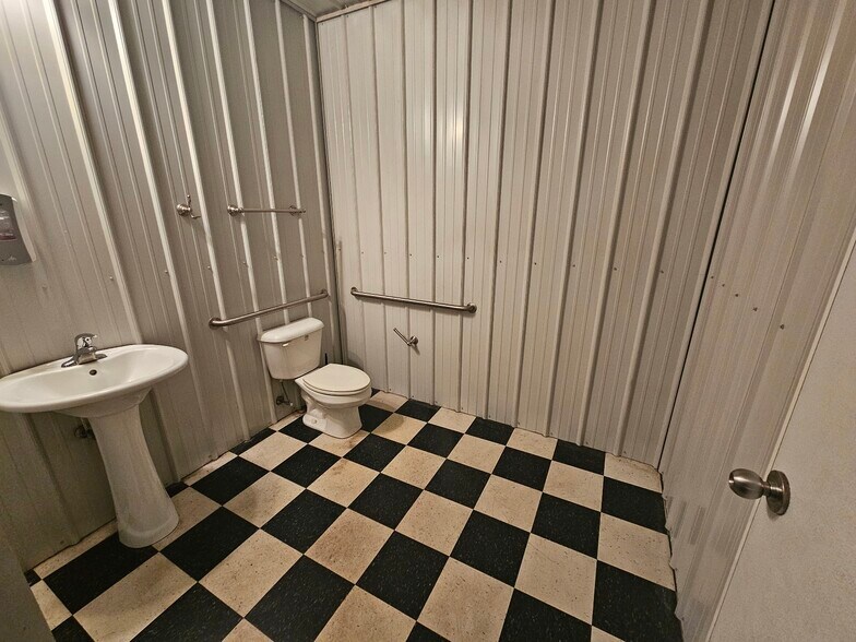 More Photos Of Olympic Dr, Milford Warehouse For Lease