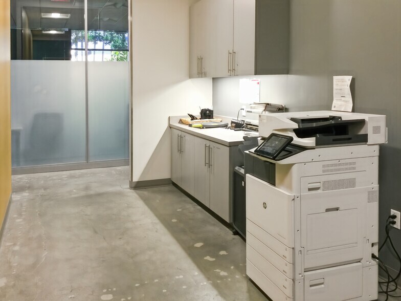 More Photos Of 3031 Tisch Way, San Jose Coworking Space