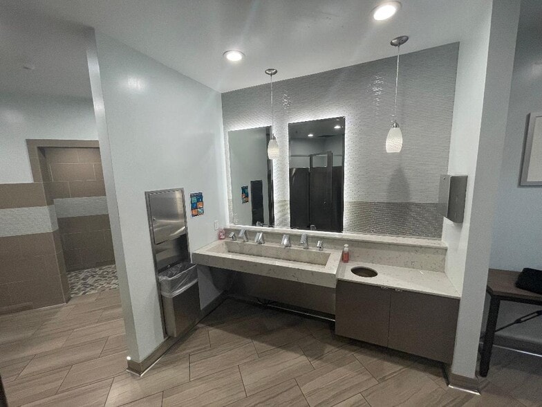 More Photos Of 8799 Balboa Ave, San Diego Office For Lease