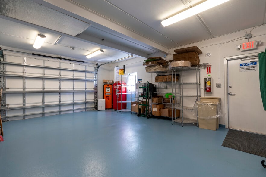 More Photos Of 218 S F St, Lake Worth Warehouse For Sale