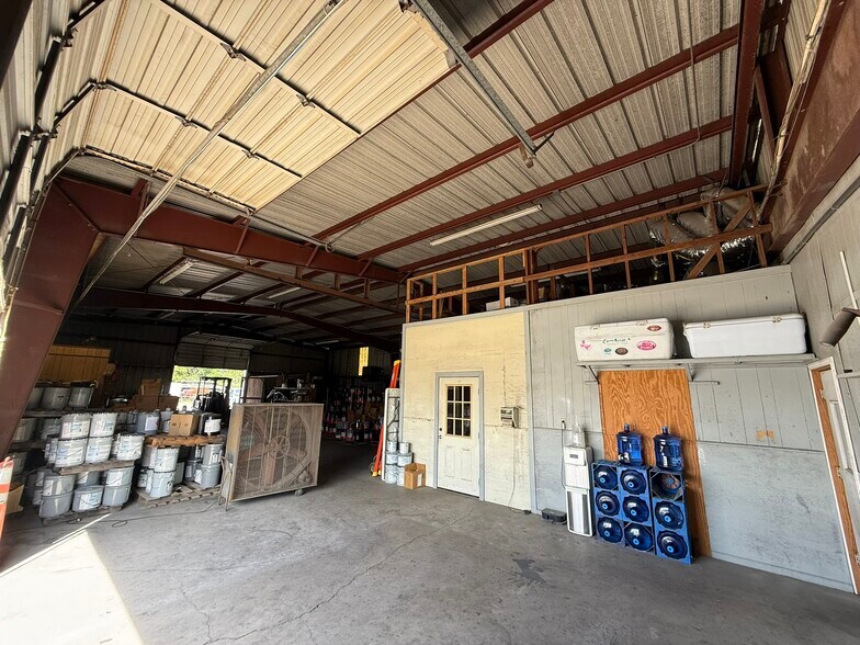 More Photos Of 201 N 16th St, La Porte Industrial For Sale