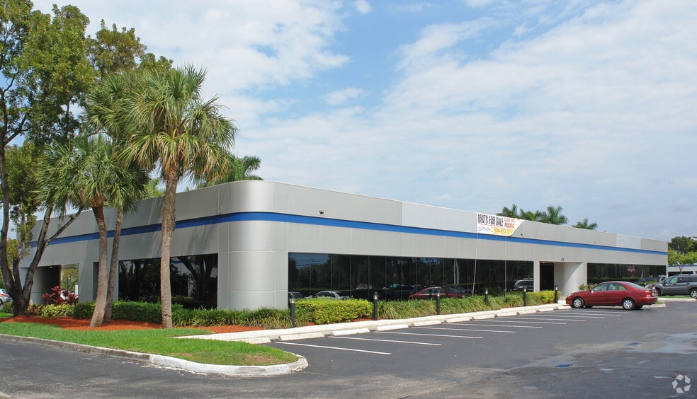 Primary Photo Of 3343 W Commercial Blvd, Fort Lauderdale Medical For Lease