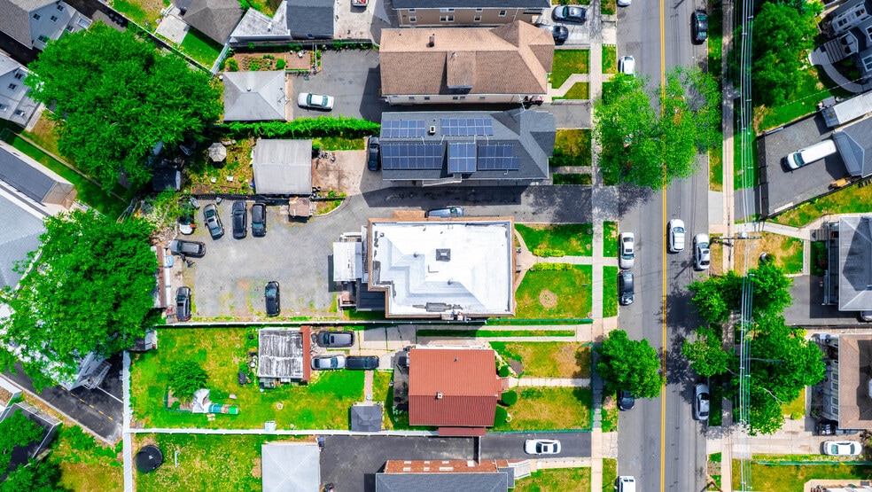More Photos Of 423 Jersey Ave, Elizabeth Apartments For Sale