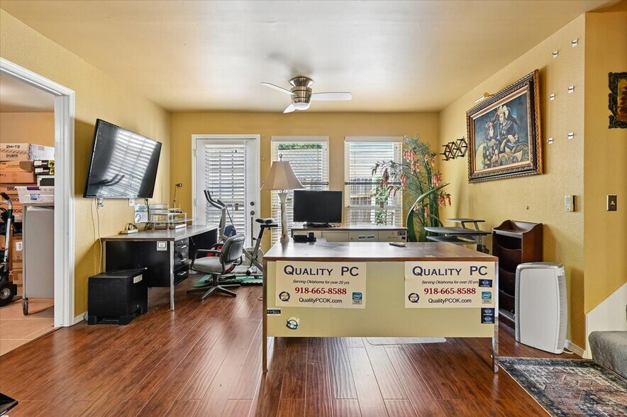 More Photos Of 4940 E 73rd St, Tulsa Office For Sale
