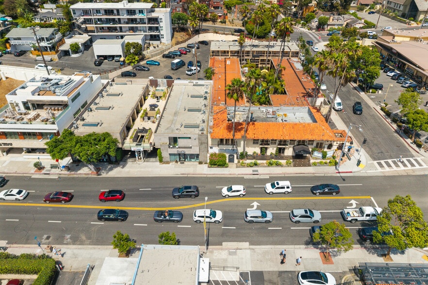 More Photos Of 690-696 South Coast Highway, Laguna Beach Hotel For Sale