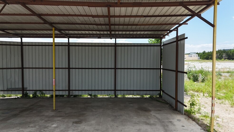 More Photos Of 601, 867, & 906 Talco Rd, Lancaster Land For Lease