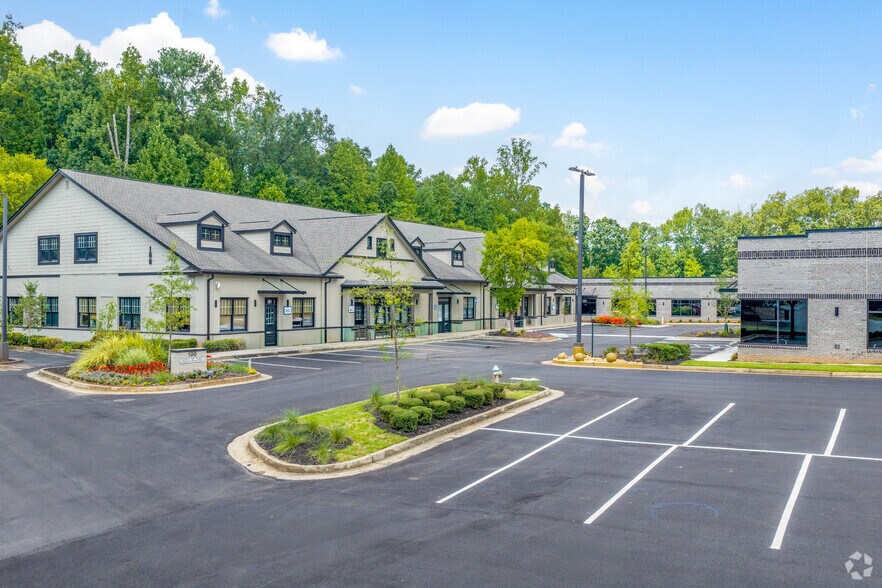 More Photos Of 1300 Upper Hembree Rd, Roswell Unknown For Lease