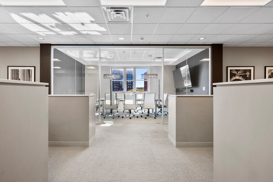 More Photos Of 22 Clinton Ave, Albany Office For Sale