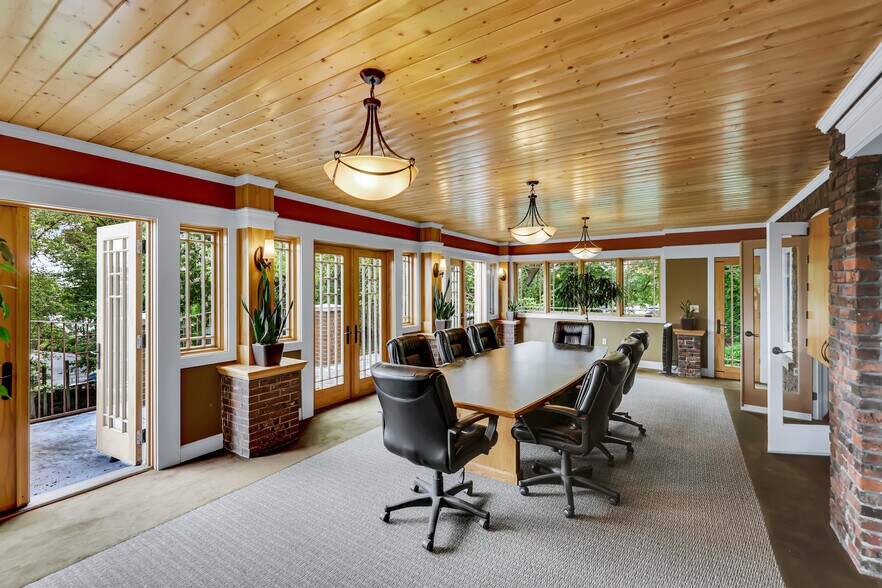 More Photos Of 820 W 7th Ave, Spokane Office Residential For Sale