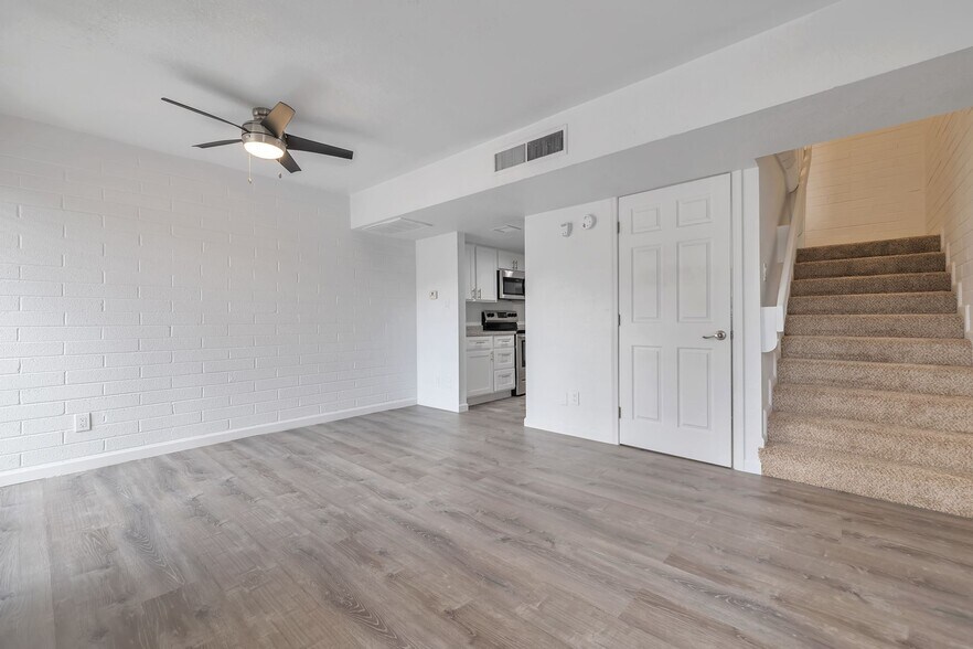 More Photos Of 1815 W Tuckey Ln, Phoenix Apartments For Sale