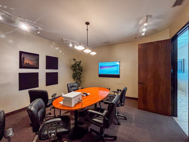 More Photos Of 45130 Golf Center Pky, Indio Warehouse For Sale