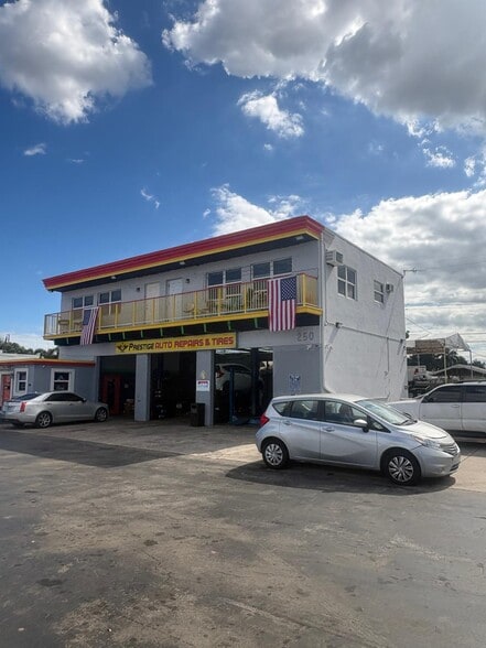 More Photos Of 250 NE 44th St, Oakland Park Auto Repair For Sale