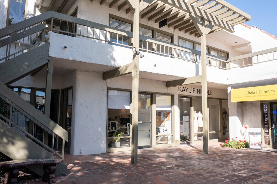 More Photos Of 73200 El Paseo, Palm Desert Storefront Retail Office For Sale