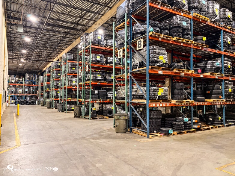 More Photos Of 14290 Lochridge Blvd, Covington Distribution For Lease