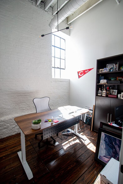 More Photos Of 31 Innovation Aly, Covington Loft Creative Space For Lease