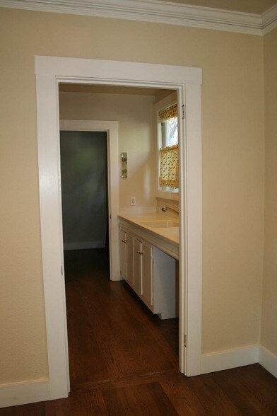 More Photos Of 655-675 Forest Ave, Palo Alto Office For Lease