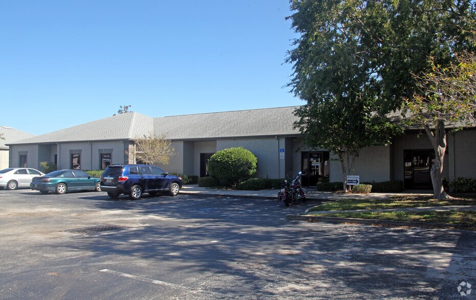 More Photos Of 13555 Automobile Blvd, Clearwater Medical For Lease