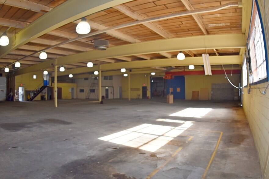 More Photos Of 176 New Jersey 50 Landing, Corbin City Warehouse For Sale