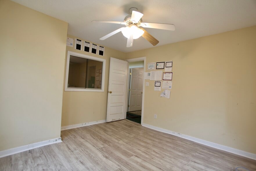 More Photos Of 381 McGill Ave NW, Concord Office For Sale