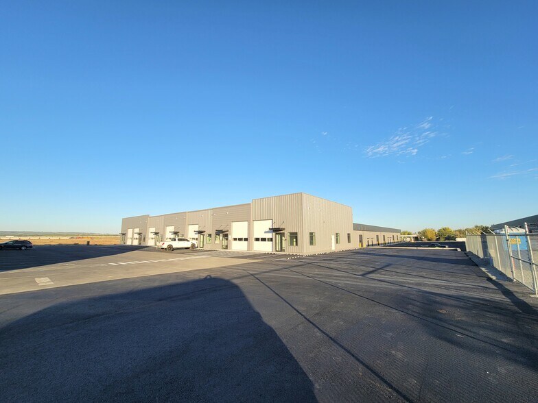 More Photos Of 2517 Logan St, Richland Service For Sale