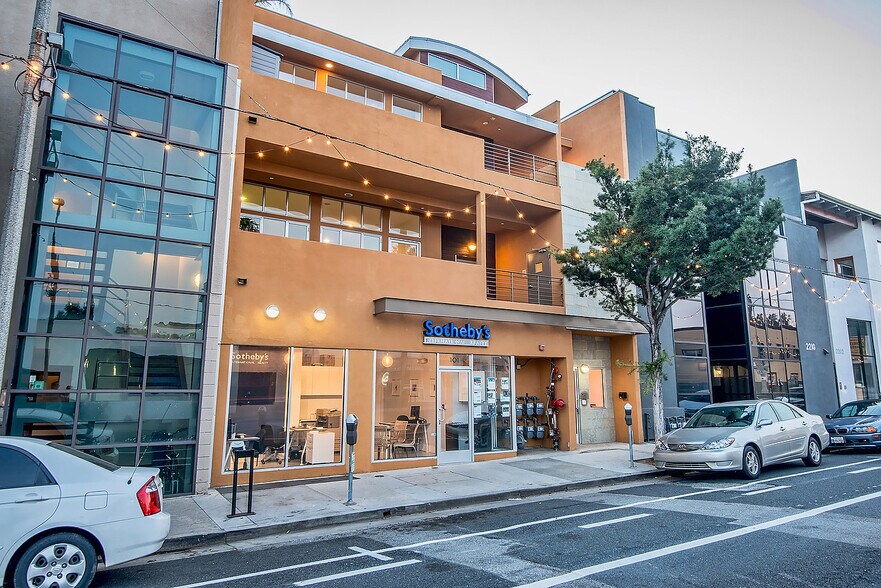 More Photos Of 2216 Main St, Santa Monica Apartments For Sale