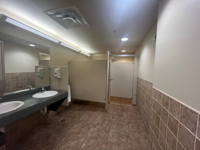 More Photos Of 1200 N St, Lincoln Coworking Space