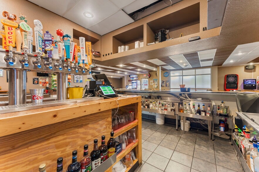 More Photos Of 118 Railroad Ave NE, Mora General Retail For Sale