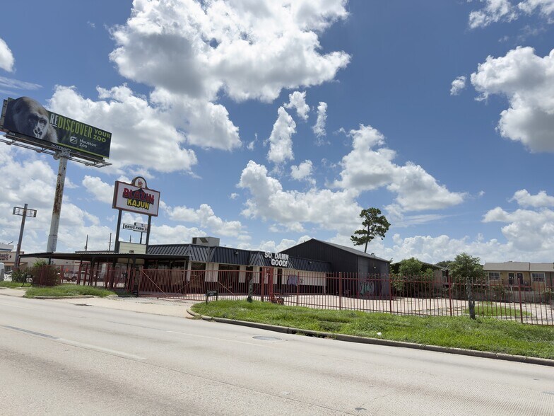 Primary Photo Of 7820 Fulton St, Houston Restaurant For Sale
