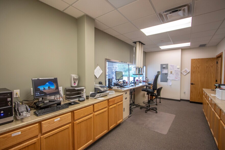 More Photos Of 3831 Denis Dr, Casper Medical For Lease