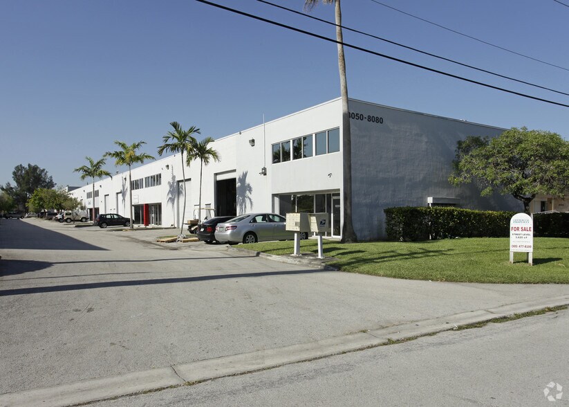 More Photos Of 8050-8080 NW 29th St, Miami Light Manufacturing For Lease