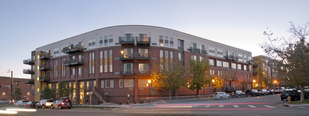 More Photos Of 2424-2434 W Caithness Pl, Denver Apartments For Lease