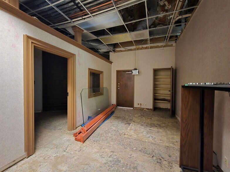 More Photos Of 109 N Main St, Memphis Apartments For Lease