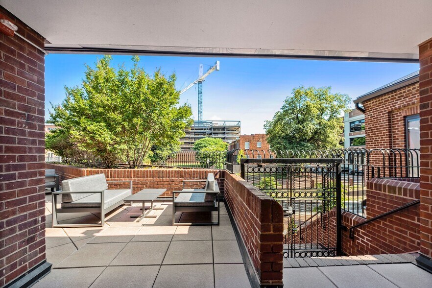 More Photos Of 1050 30th St NW, Washington Coworking Space