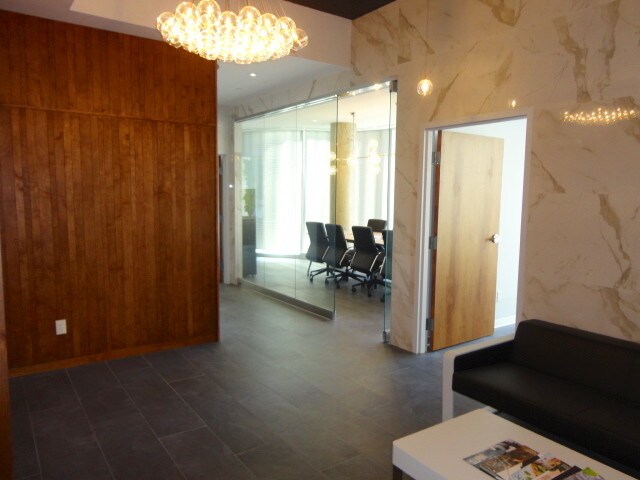 More Photos Of 7 St. Thomas St, Toronto Medical For Sale